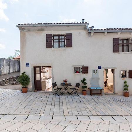 Picturesque Apartment San Rocco 1 Pićan Exteriör bild